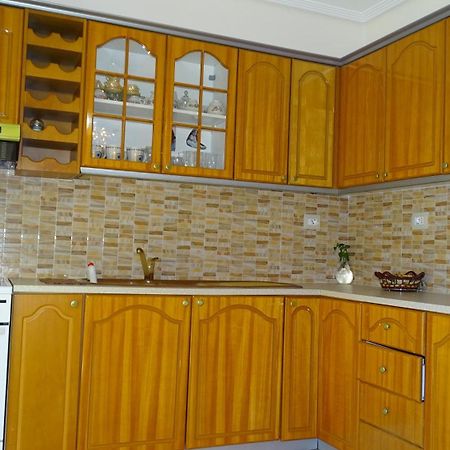 Cozy Central Apartment Ksamil Exterior photo