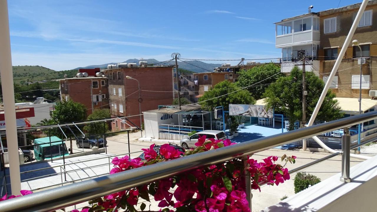 Cozy Central Apartment Ksamil Exterior photo