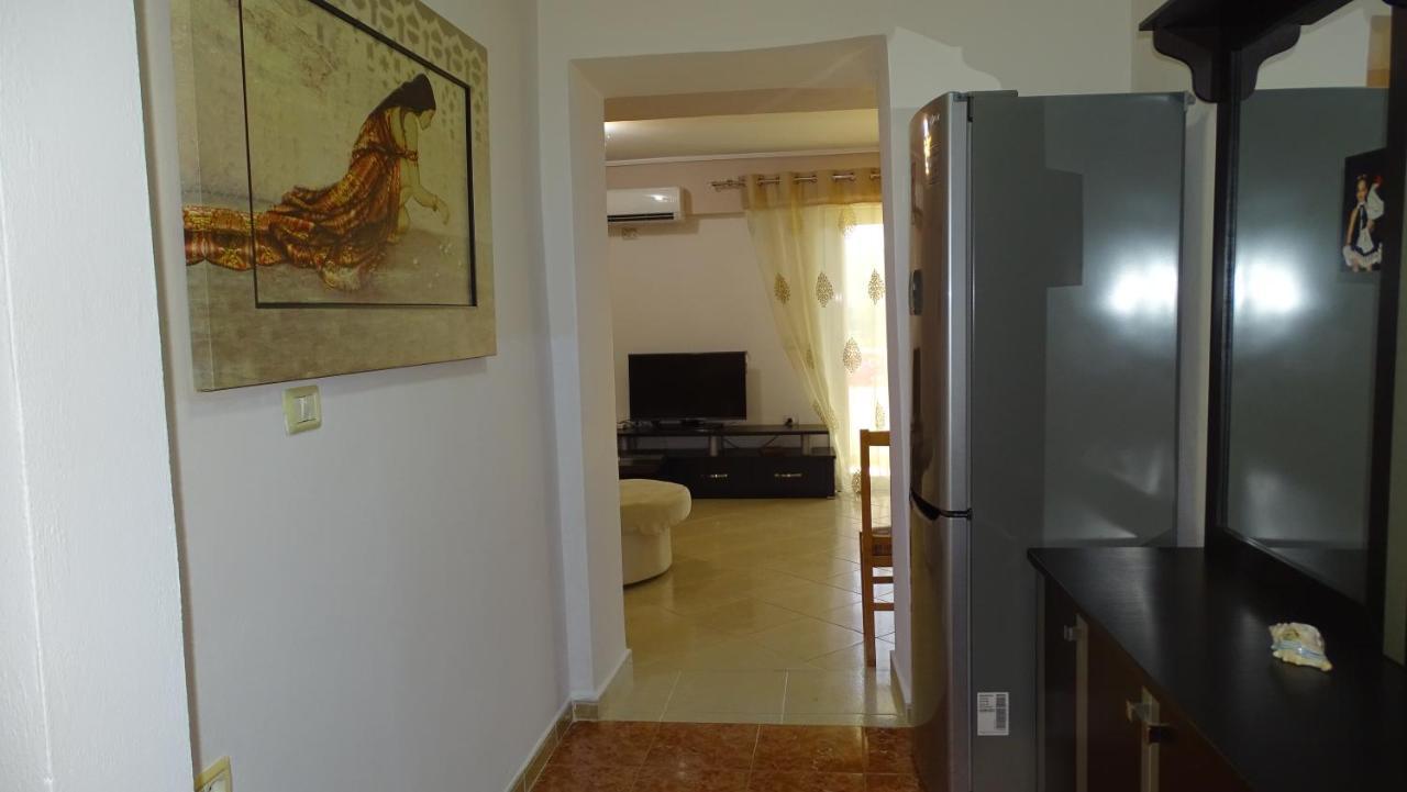 Cozy Central Apartment Ksamil Exterior photo