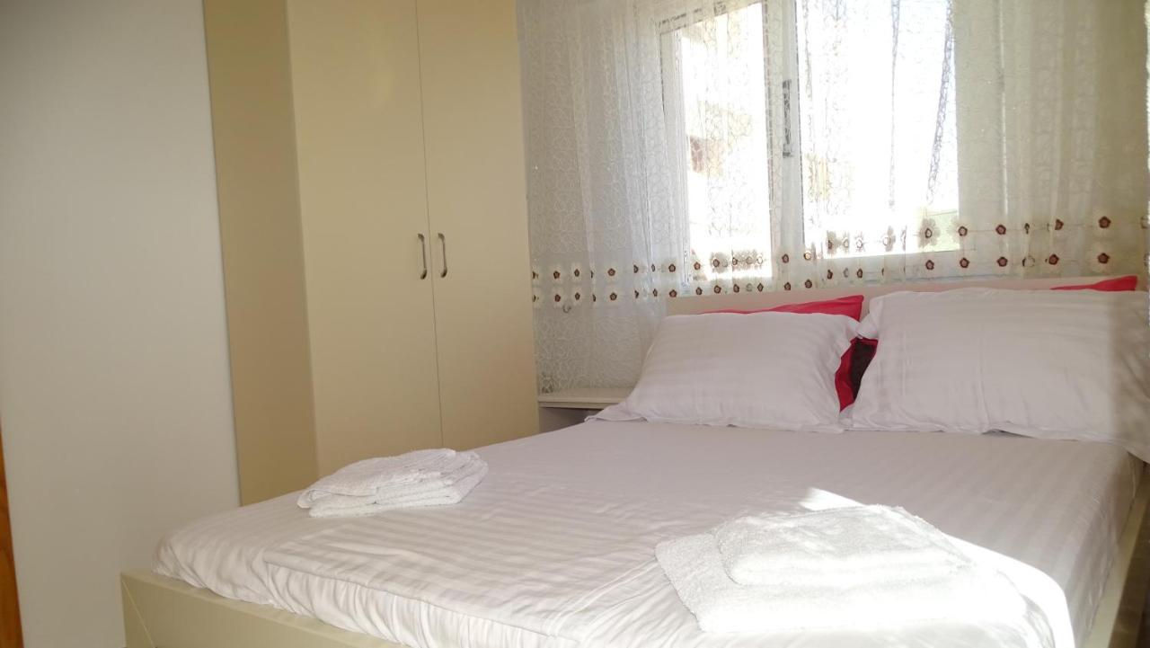 Cozy Central Apartment Ksamil Exterior photo